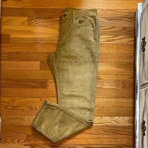 NWT Levi’s Classic Style Tan Corduroy Pants Men’s 32 x 30